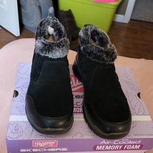 Skechers booties size 9.5 black very cute New with tags never worn